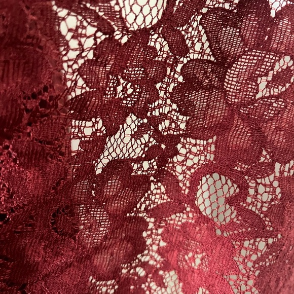 Forever 21 Burgundy Lace Cutout Long Sleeved Knit Top - Picture 2 of 5